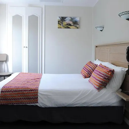 Manexenea Hotel