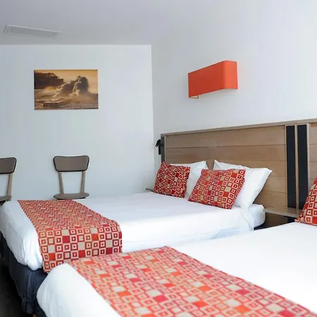 Manexenea Hotel 2*