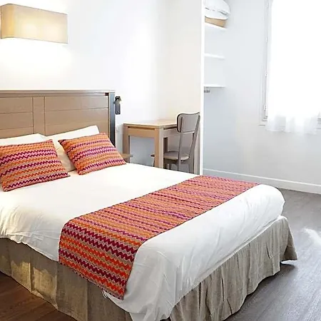 Hotel Manexenea 2*