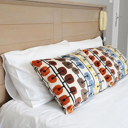Hotel Manexenea 2*