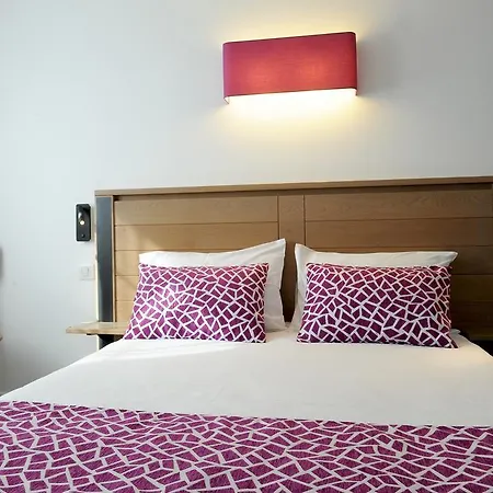 玛尼可热尼雅旅馆 2* 圣艾蒂安德拜戈里