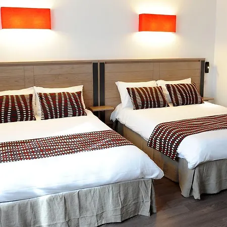 玛尼可热尼雅旅馆 2*